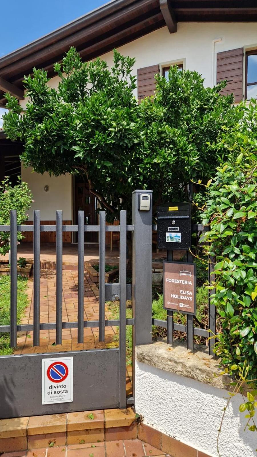 Elisa Holidays Puegnago Εξωτερικό φωτογραφία